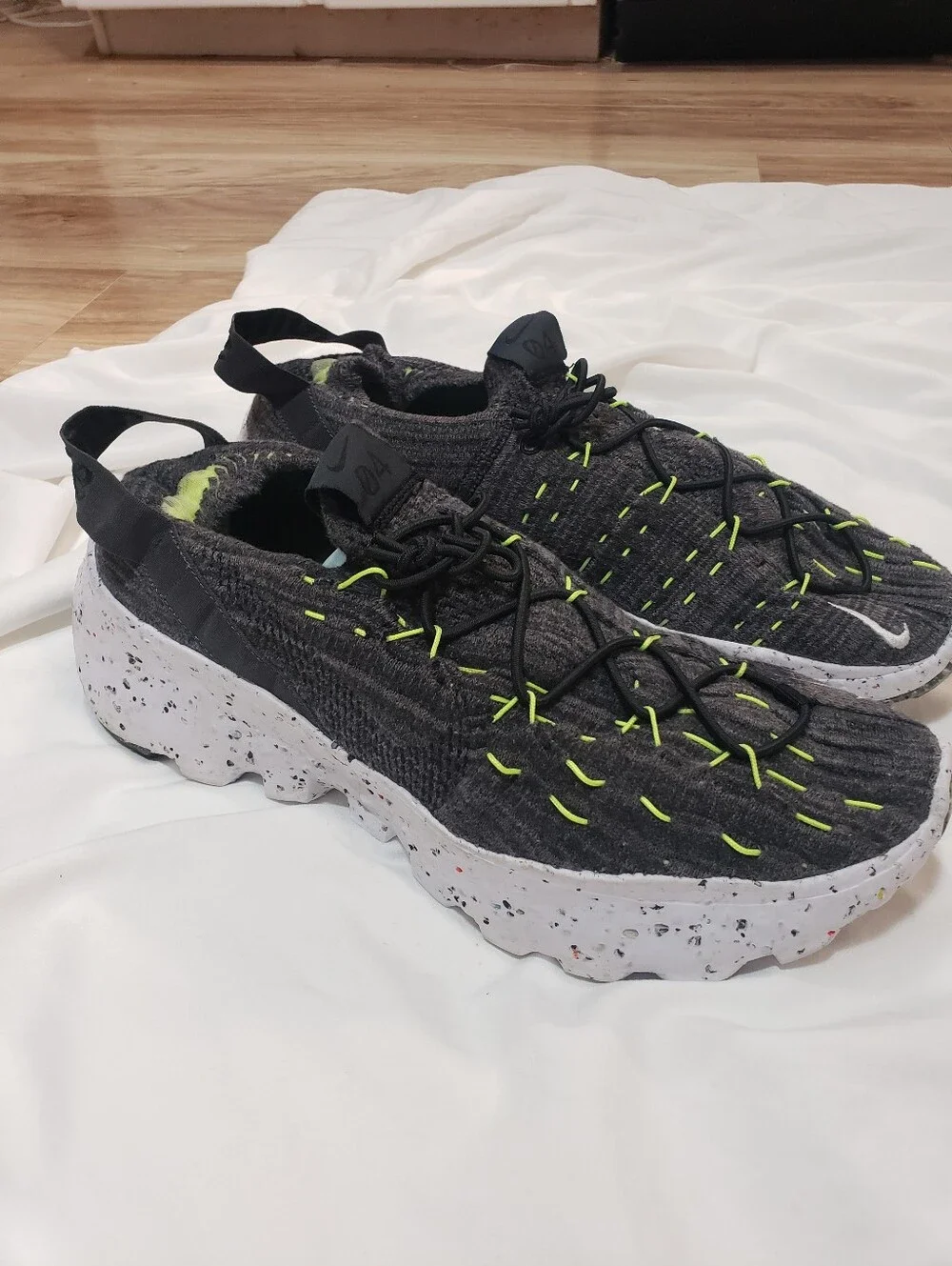 Nike Space Hippie 04 Black Volt Neon Green Trim Speckled/white Soles Men 11.5